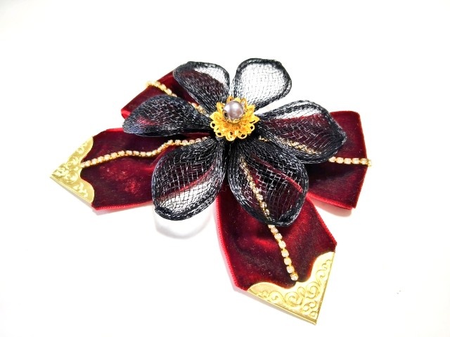 赤いベルベット調リボンの髪飾り 送料込み
