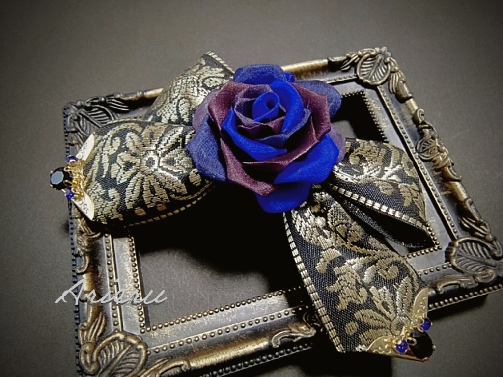 青い薔薇のリボン