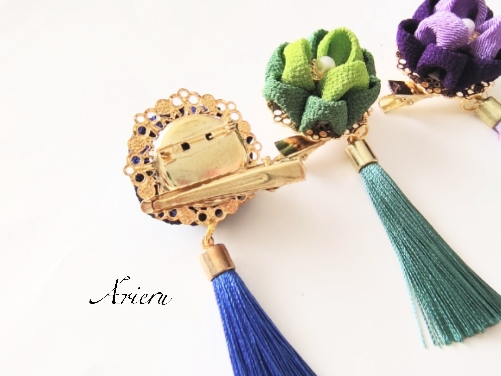つまみ細工推しのカラータッセル付きブローチピンyour favorite color