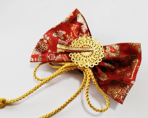 つまみ細工の髪飾り 黒椿〜 成人式 卒業式 結婚式 和装/ Tsumami Zaiku Hair Accessory - Gorgeous Black Camellia -