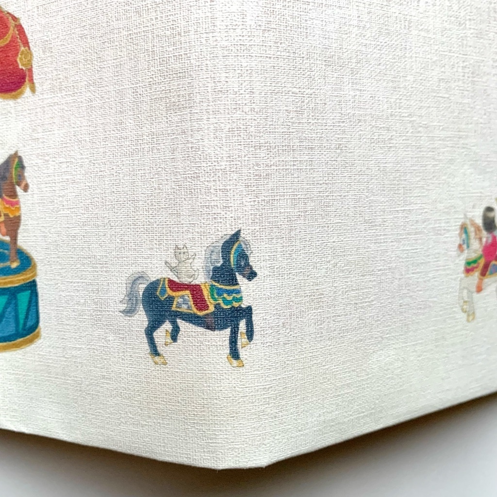 【紙製ブックカバー】物語のあるブックカバー / メリーゴーランド 編 / 文庫 / 新書 / かわいい / プチギフト / 読書