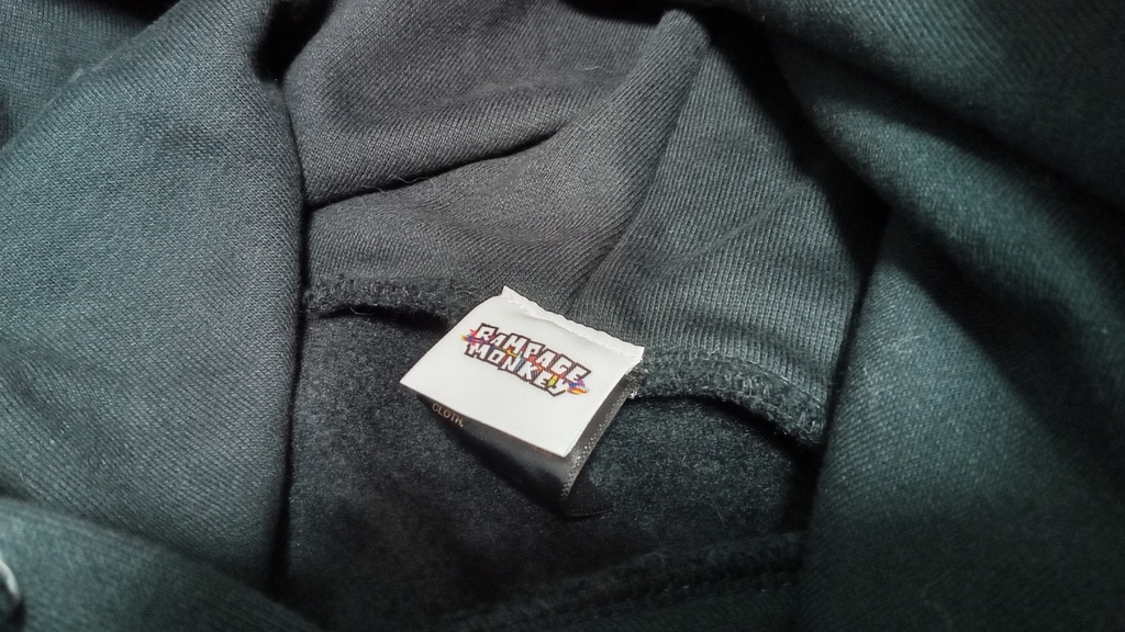 RMアメコミ風厚手パーカー