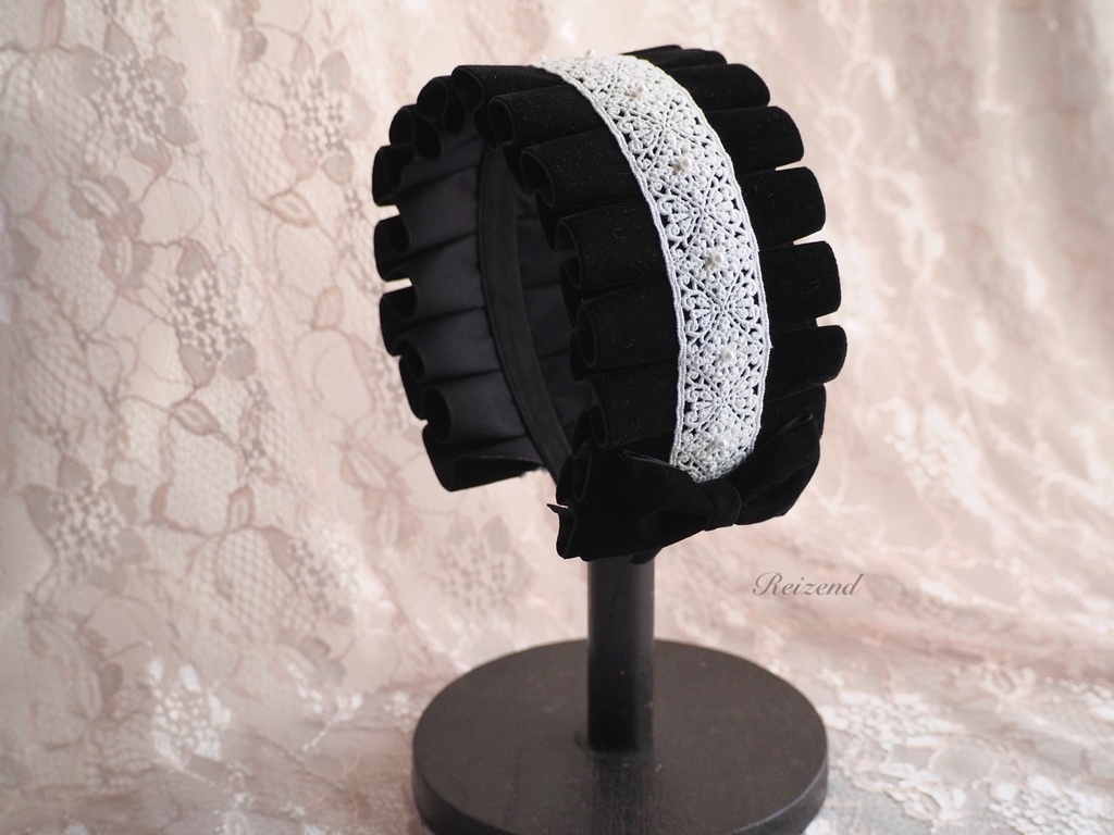 ベルベットカチューシャ　白黒