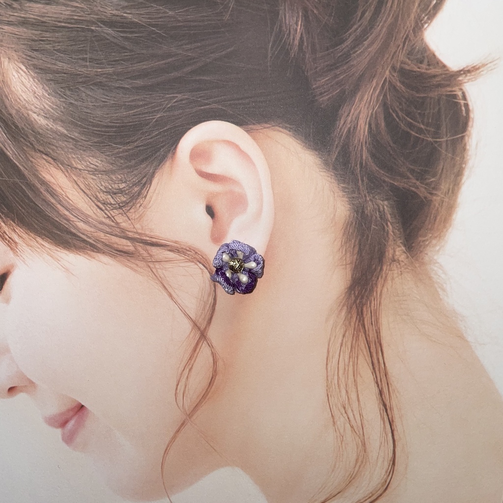 つまみ細工のピアス  pt-6