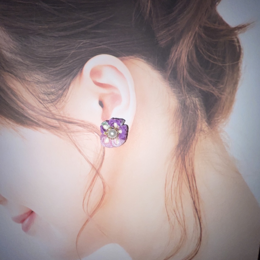 つまみ細工のピアス   pt-9