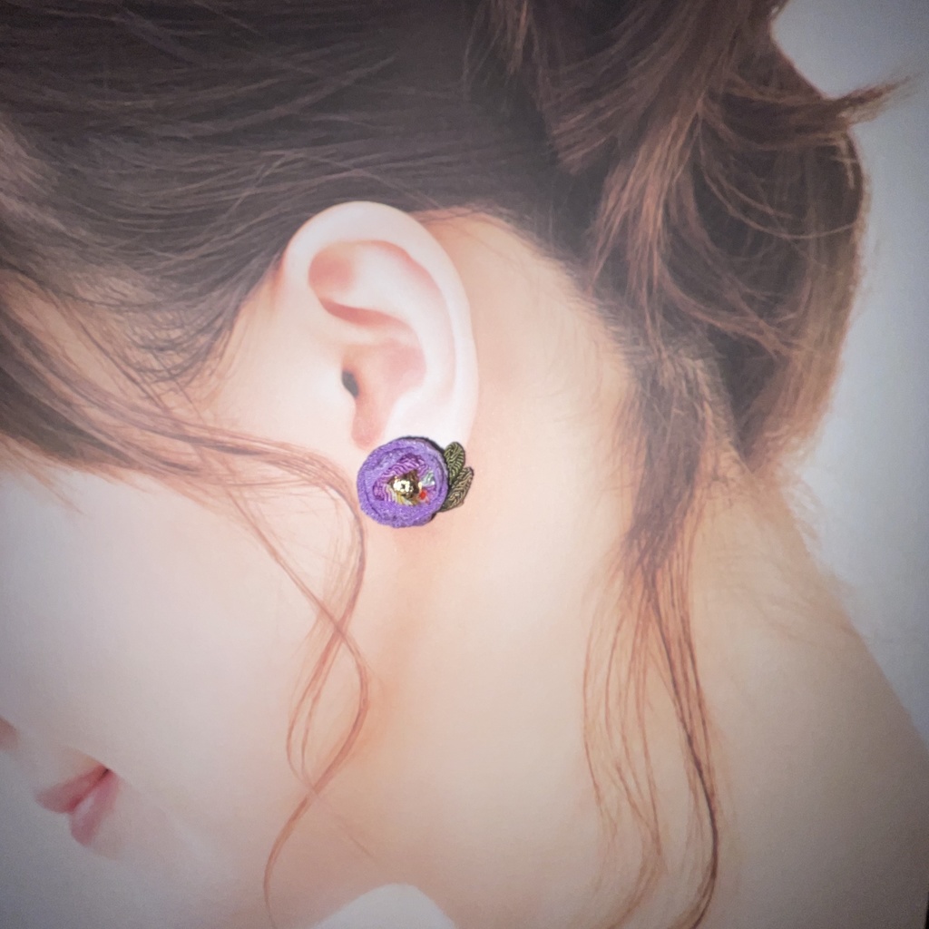 つまみ細工のピアス  pt-10