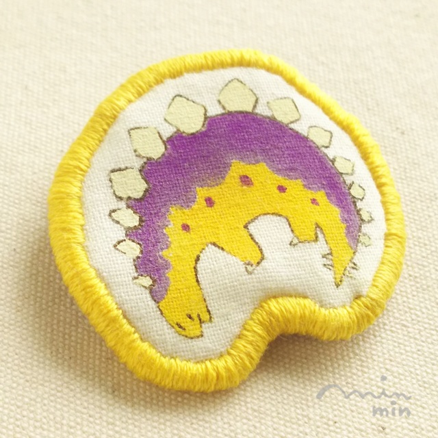 バッジ おっとりけらとぷす 小さな秋