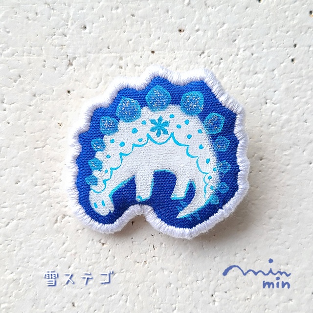 バッジ おっとりけらとぷす雪