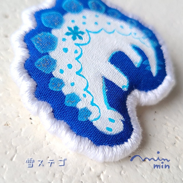 バッジ おっとりけらとぷす雪