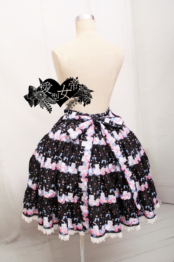 しろねこちゃんのティアードスカート くろいろ