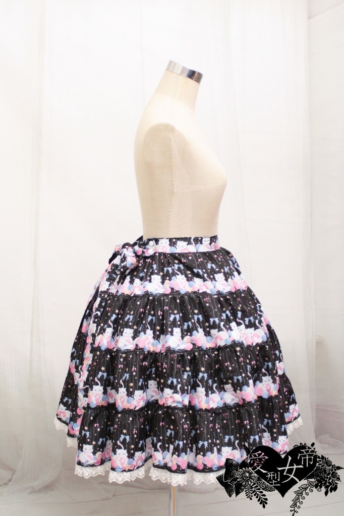 しろねこちゃんのティアードスカート くろいろ