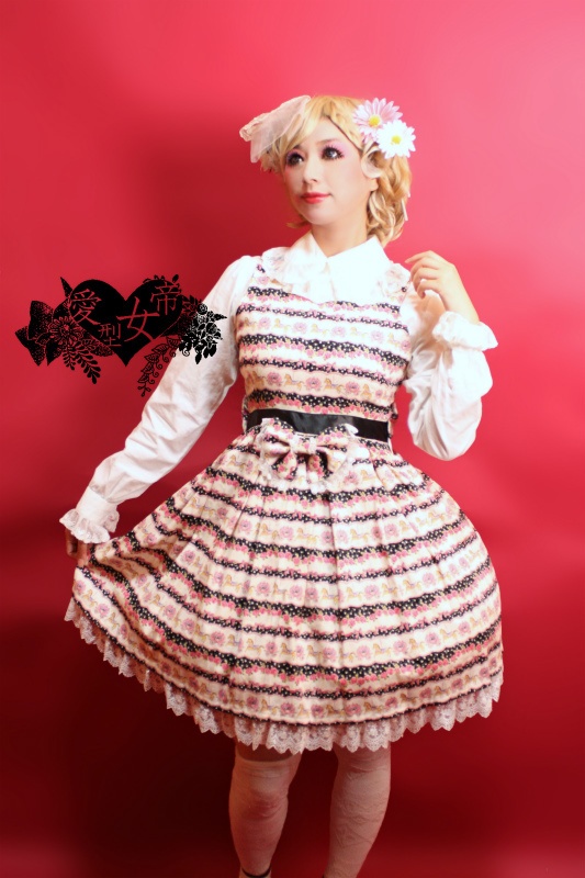 メリーゴーランドなジャンパースカート黒