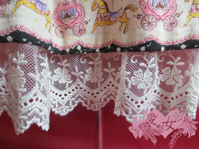 メリーゴーランドなジャンパースカート黒