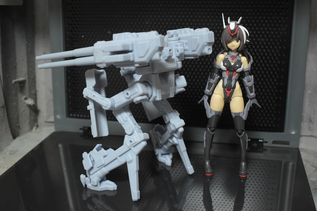 歩行型武装プラットフォーム