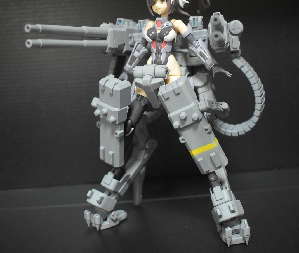 歩行型武装プラットフォーム