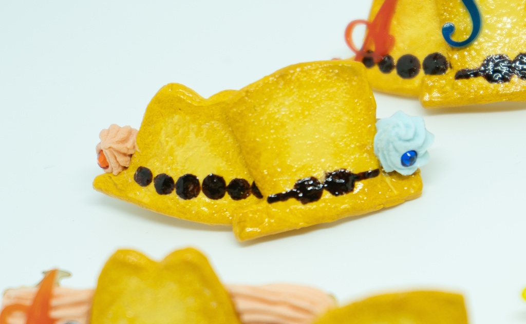 帽子クッキー風バレッタ