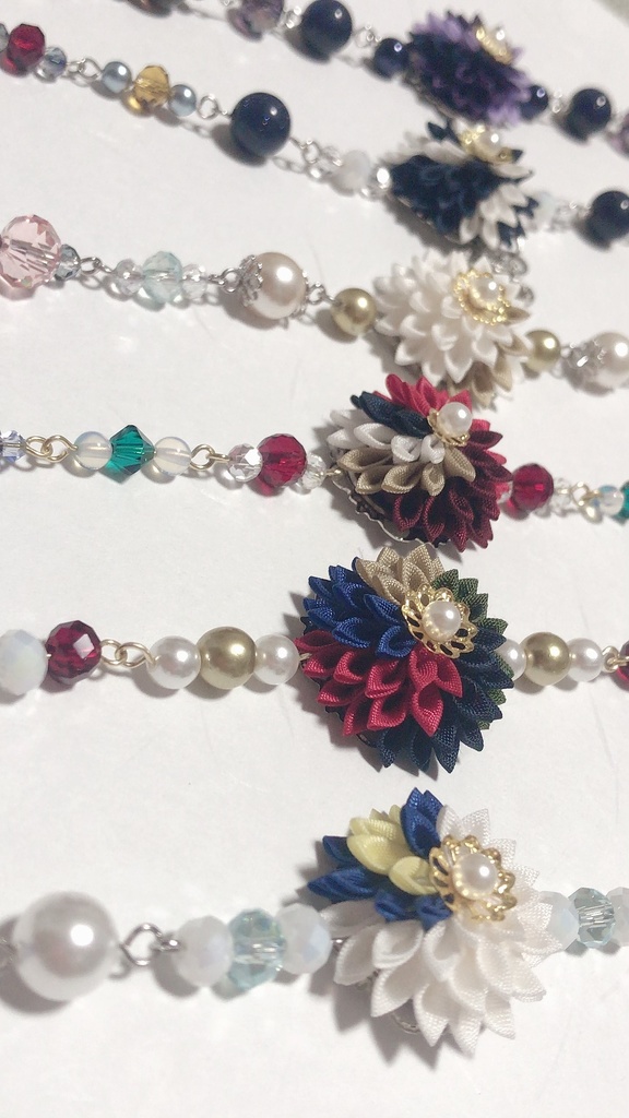 ユニットイメージつまみ細工のブレスレット