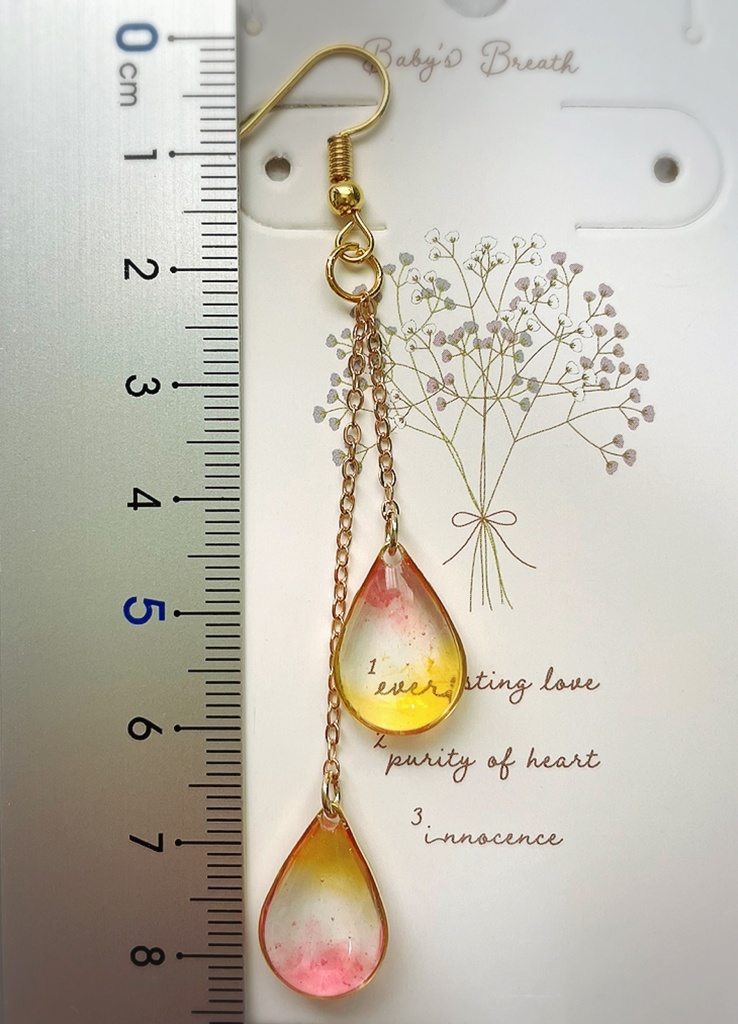 ぷっくりつやつや雫型ピアスver.1