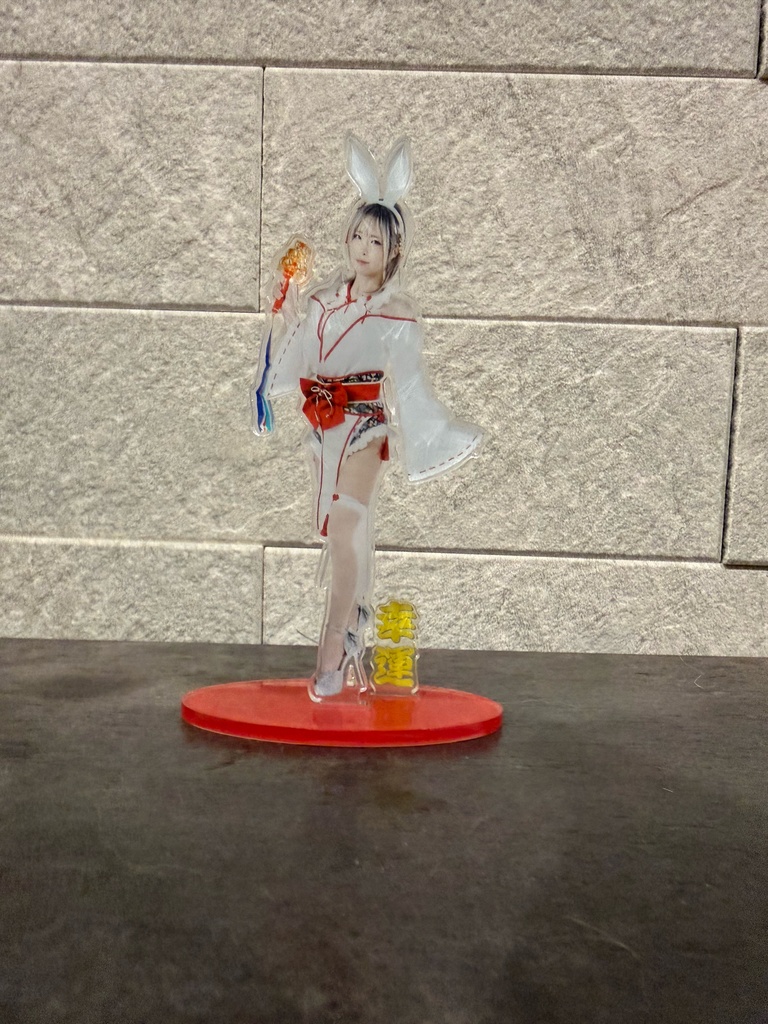 いな巫女バニーアクスタ