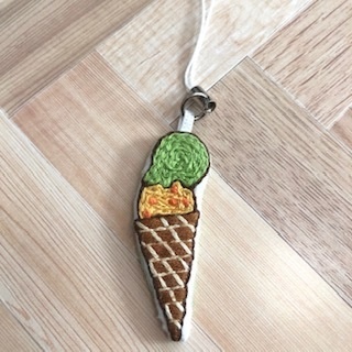 アイスクリームストラップ