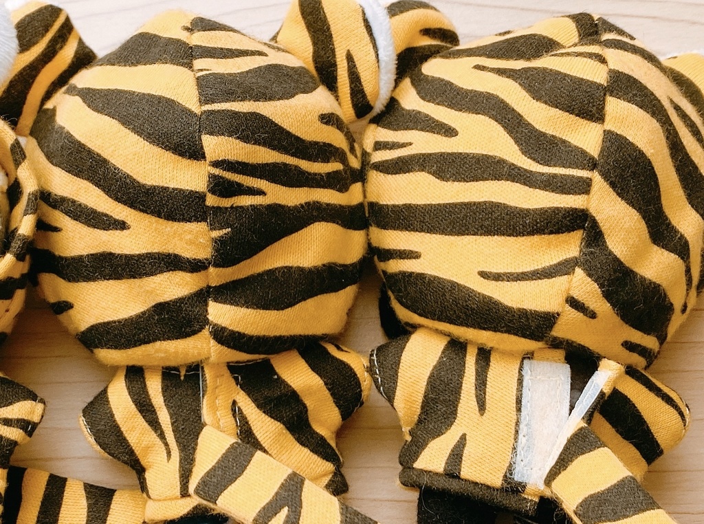 後ろ開き☆虎パーカー(かぶれるタイプ)ぬい用