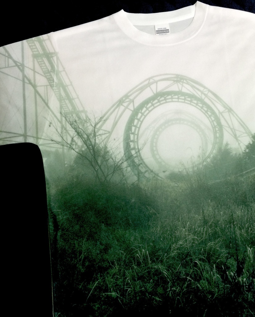 廃遊園地 Tシャツ