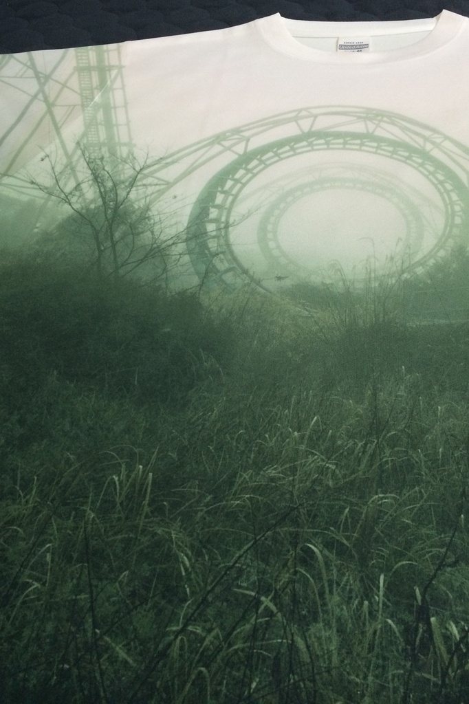 廃遊園地 Tシャツ