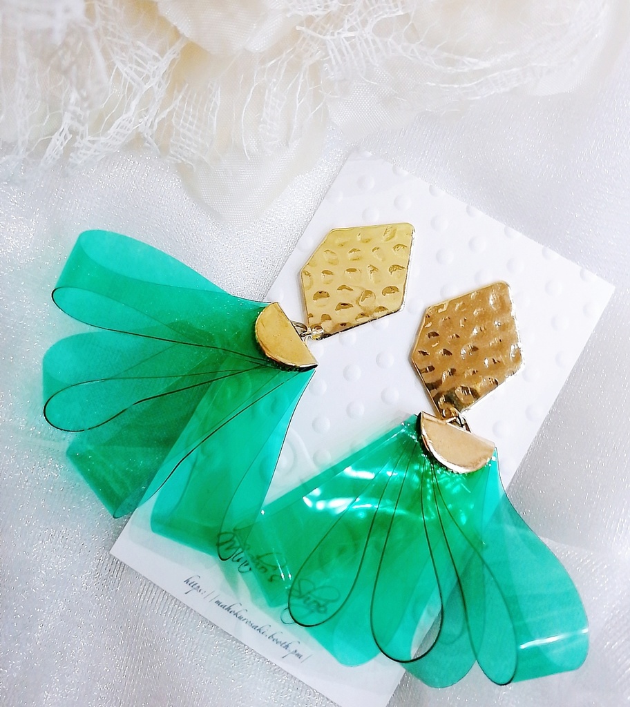 塩ビフリンジ 三色 カラフル ピアス イヤリング