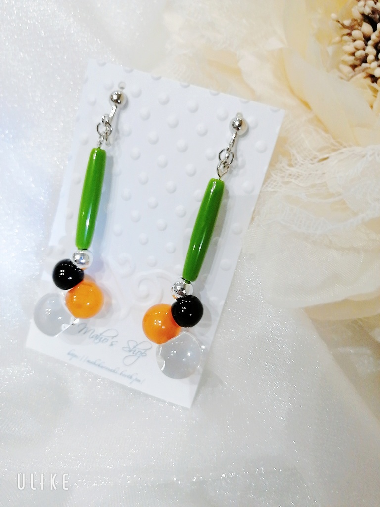 インポートパーツ　カラフルイヤリング