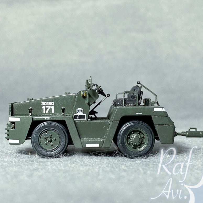 《723》1/72 3tけん引車(F-4EJ改用けん引棒付属)