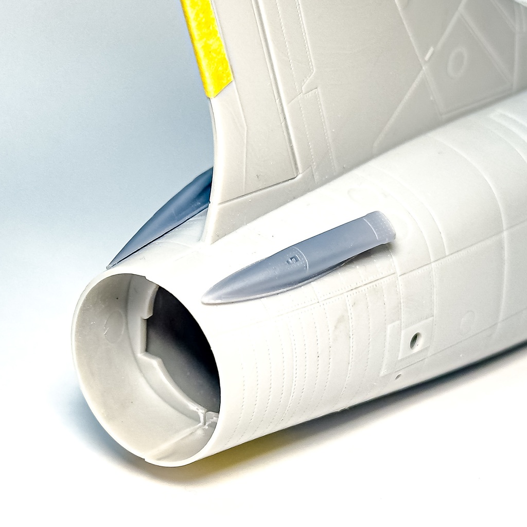 《4867》 F-8E/Jサブエアインテーク/AOAセンサー（2個セット