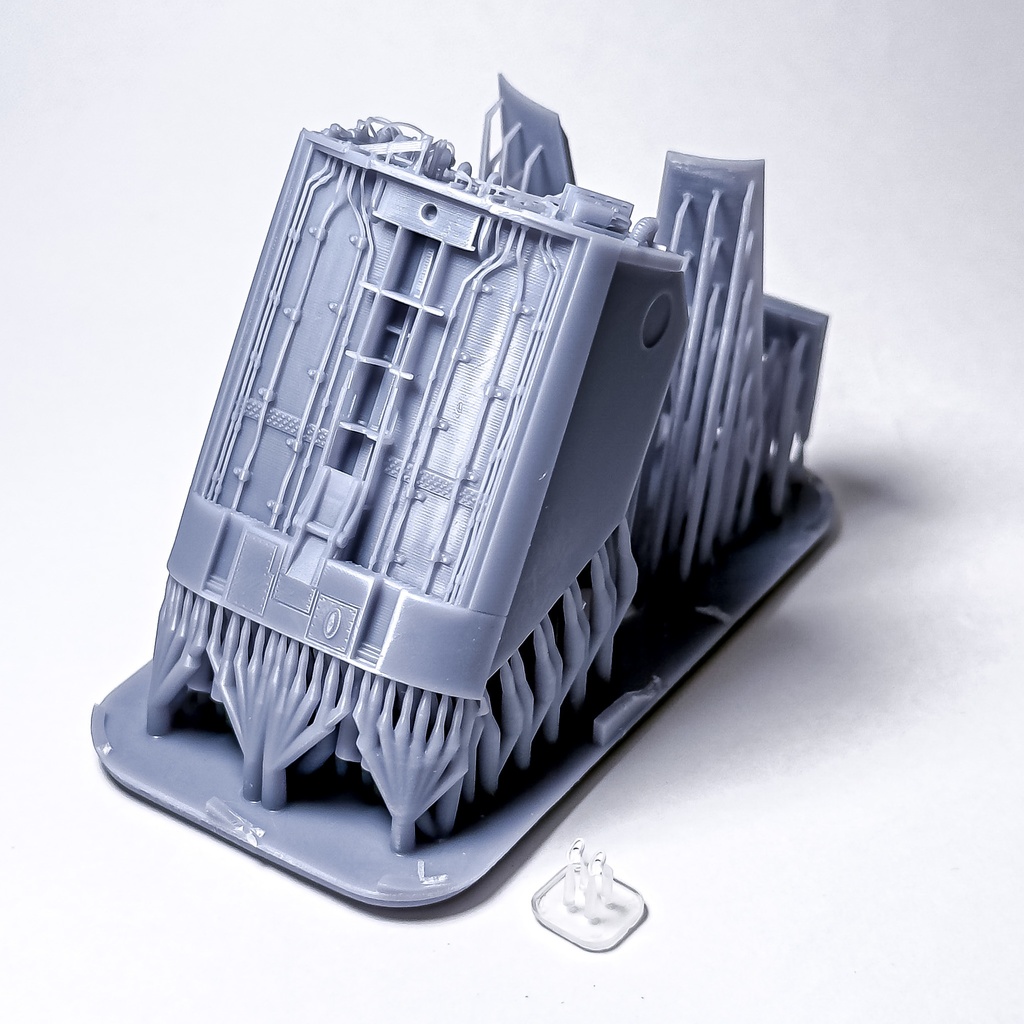 《4868》 F-8E/J スピードブレーキ