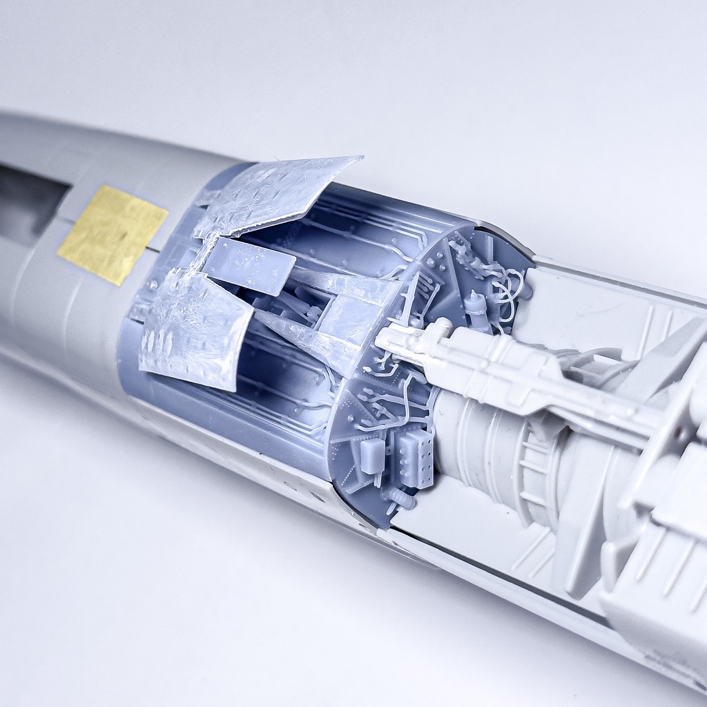 《4868》 F-8E/J スピードブレーキ