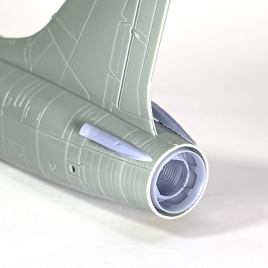 《7241》 F-8E/Jエンジンセット