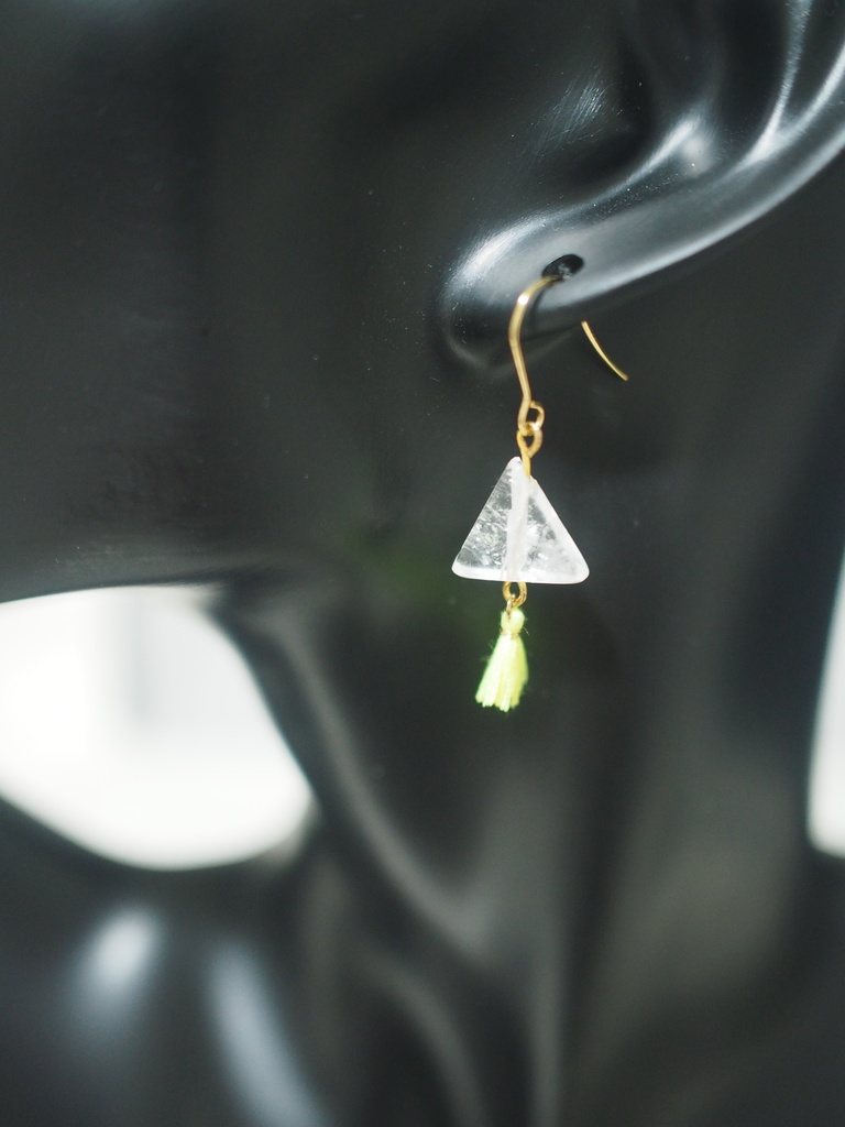 三角水晶ピアス/イエロー