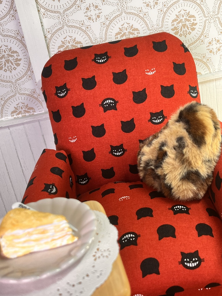 1/3(1/4)スケール ドールサイズ シングルソファ クレイジーキャットレッド