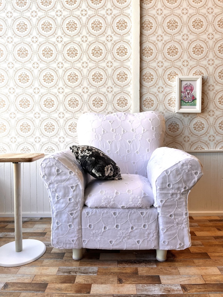 1/3(1/4)スケール  ドールサイズ レース生地シングルソファ