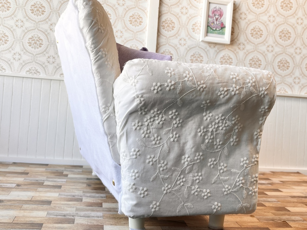 1/3(1/4)スケール ドールサイズ レース生地ダブルソファ①