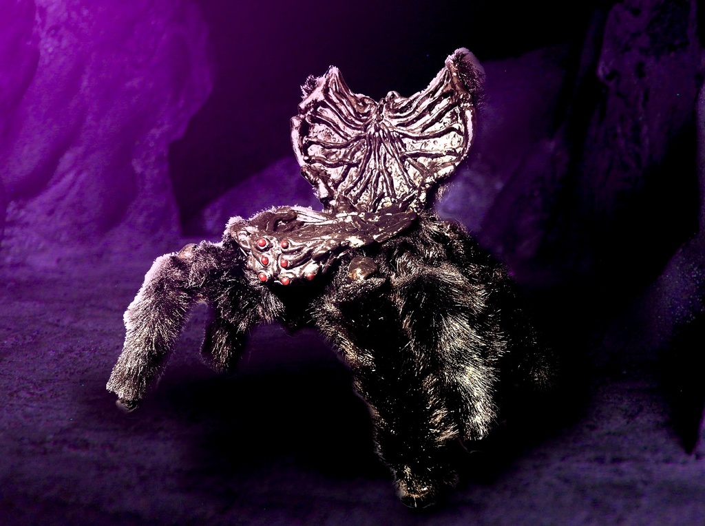 ヴィランチェアシリーズ第二弾 スパイダーシェル②