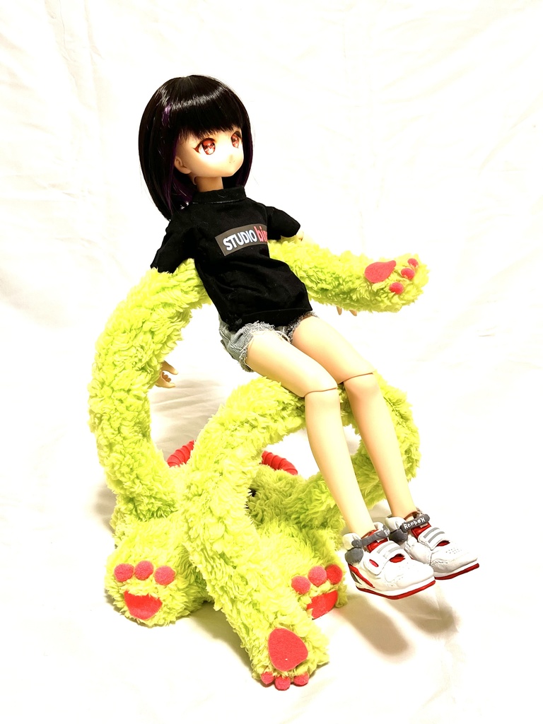 ドールスタンド もふもふマン タイプA グリーン×レッド