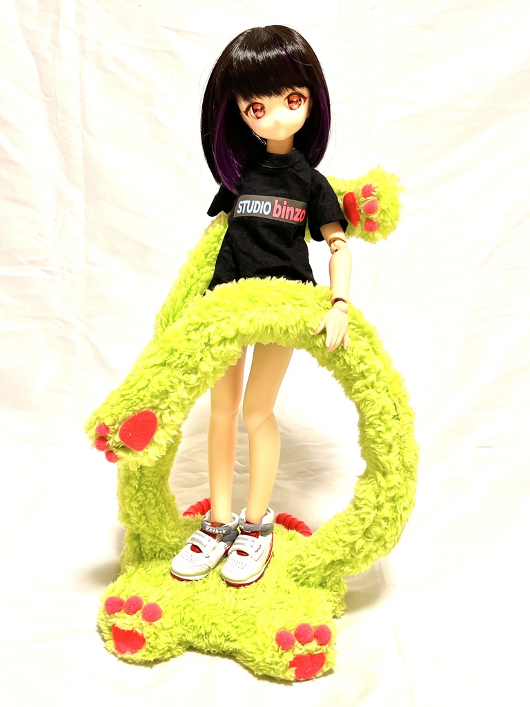 ドールスタンド もふもふマン タイプA グリーン×レッド