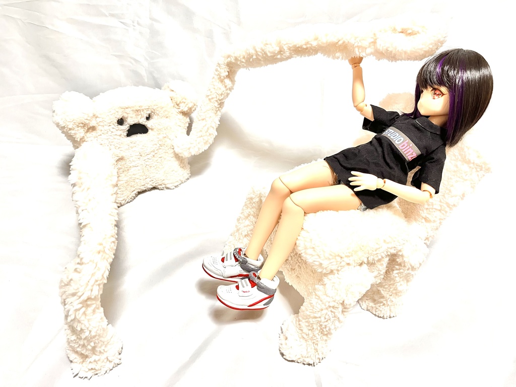 ドールスタンド&チェア もふもふマン変異種二体セット