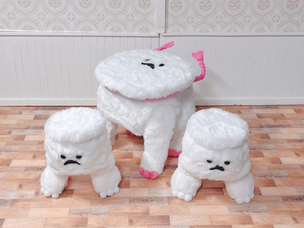 もふもふマンカフェテーブルセット　ホワイト×ピンク