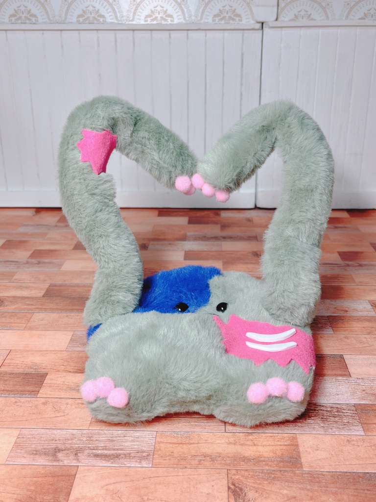 座椅子 もふぞんびマン グリーン×ピンク プロトタイプ