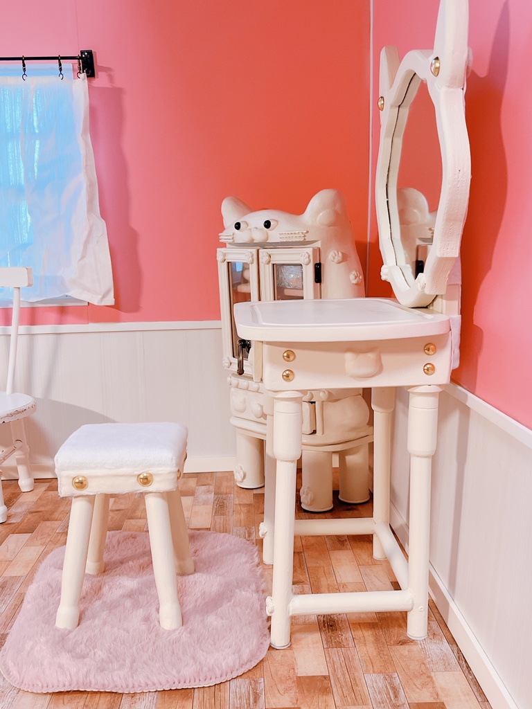 にゃんにゃんミラードレッサー