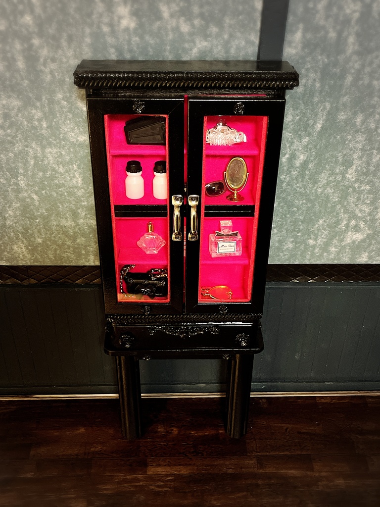 スリムタワーブラックキャビネット