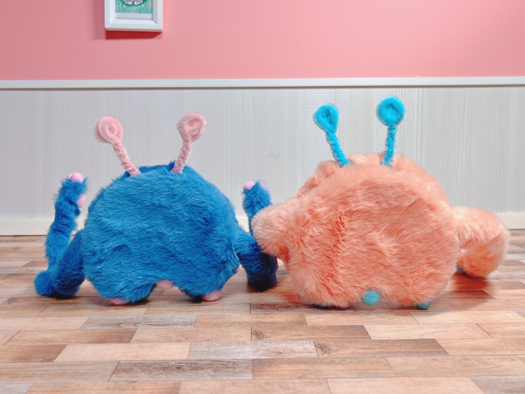 Eセット「支えられない!!もふもふマン2体セット」