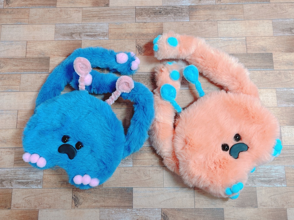 Eセット「支えられない!!もふもふマン2体セット」