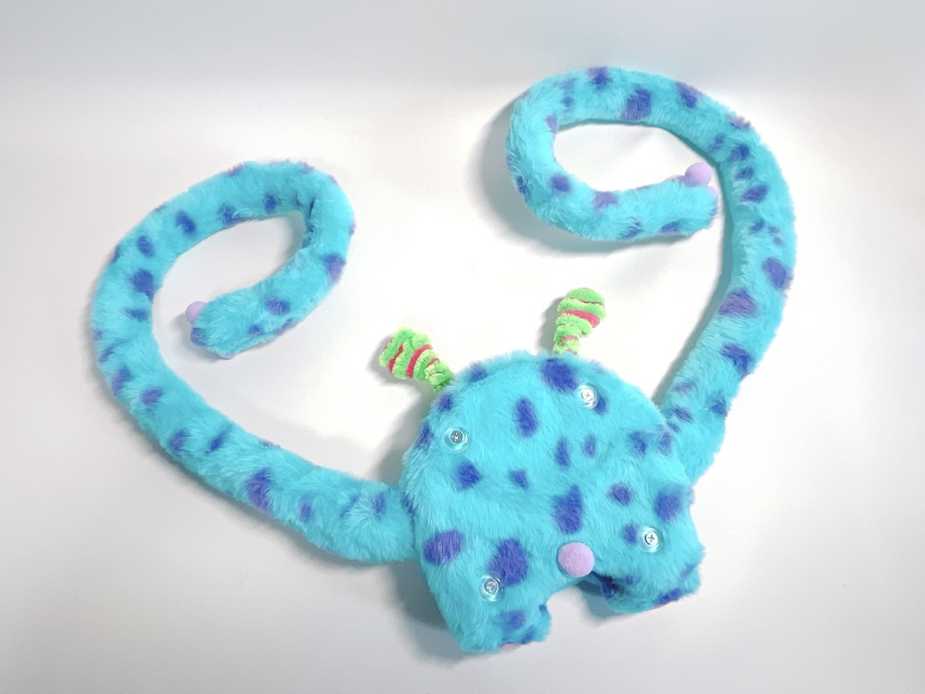 ドールスタンド もふもふマン2025年モデル モンスターブルー①