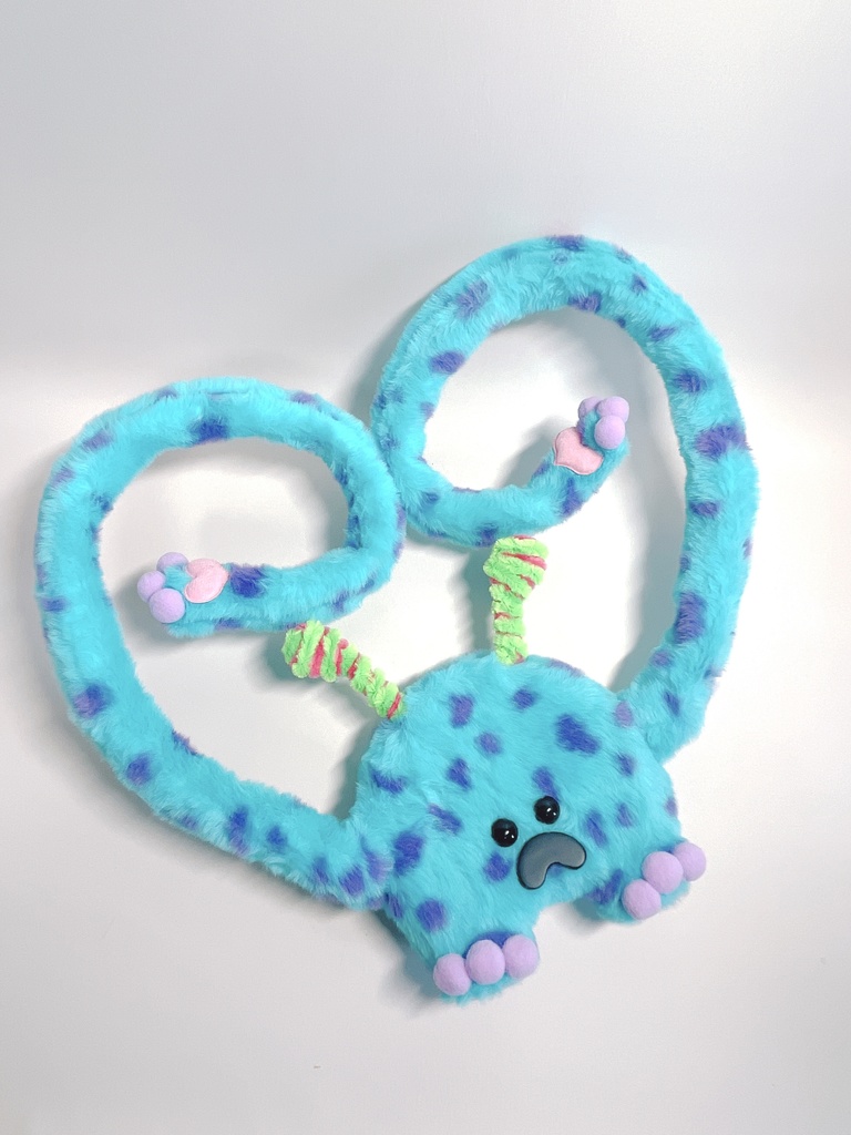 ドールスタンド もふもふマン2025年モデル モンスターブルー①